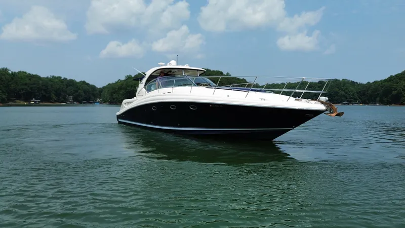 Slide: The Image of Sea Ray 420 SUNDANCER 2004 - 18