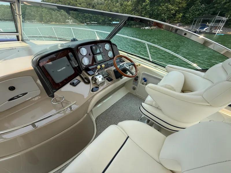 Slide: The Image of Sea Ray 420 SUNDANCER 2004 - 48