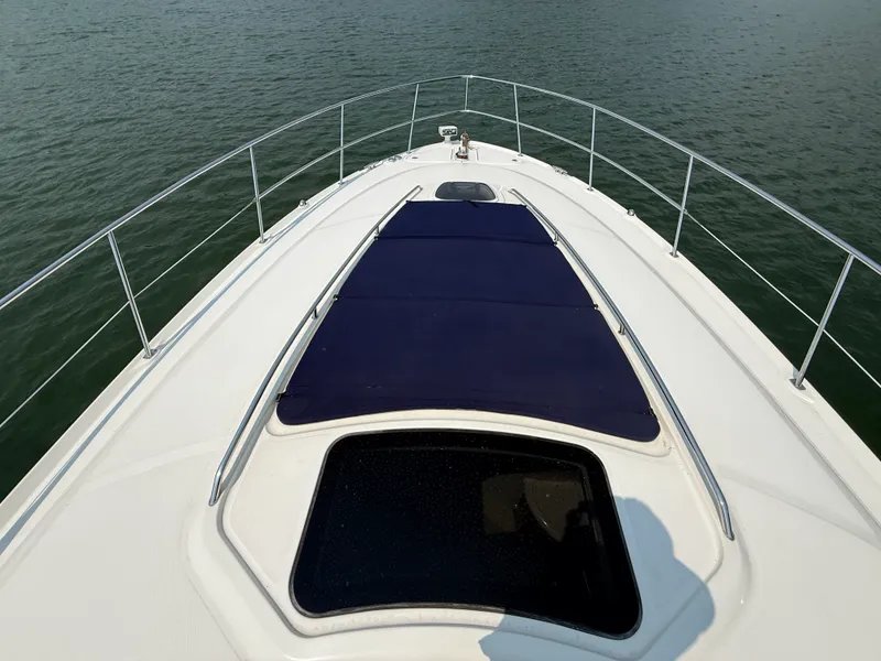 Slide: The Image of Sea Ray 420 SUNDANCER 2004 - 21