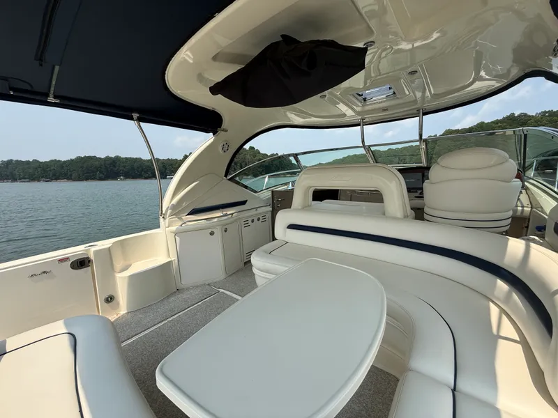 Slide: The Image of Sea Ray 420 SUNDANCER 2004 - 36