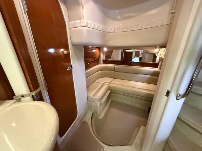 Slide: The Image of Sea Ray 420 SUNDANCER 2004 - 73