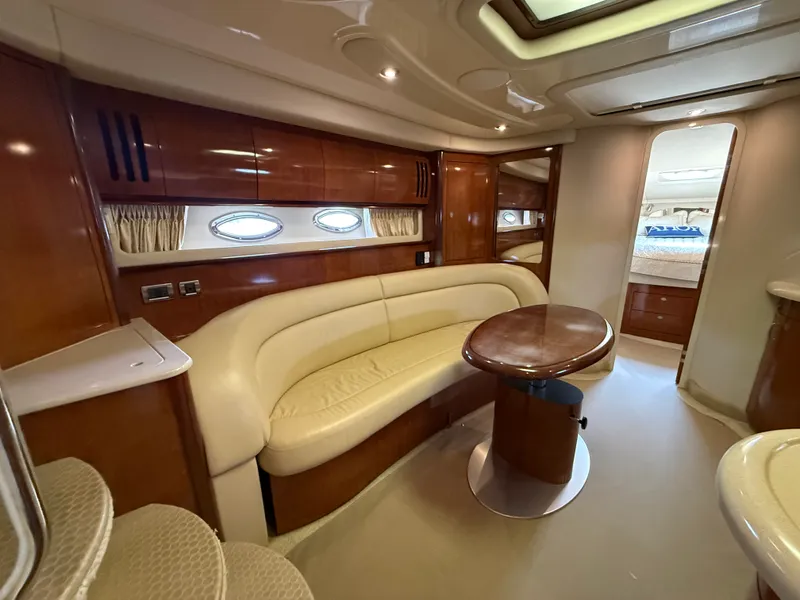 Slide: The Image of Sea Ray 420 SUNDANCER 2004 - 62
