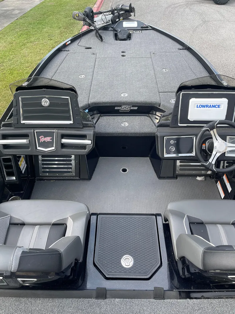 Slide: The Image of 2023 Ranger Z520R boat interior with dual consoles and Lowrance electronics. - 3