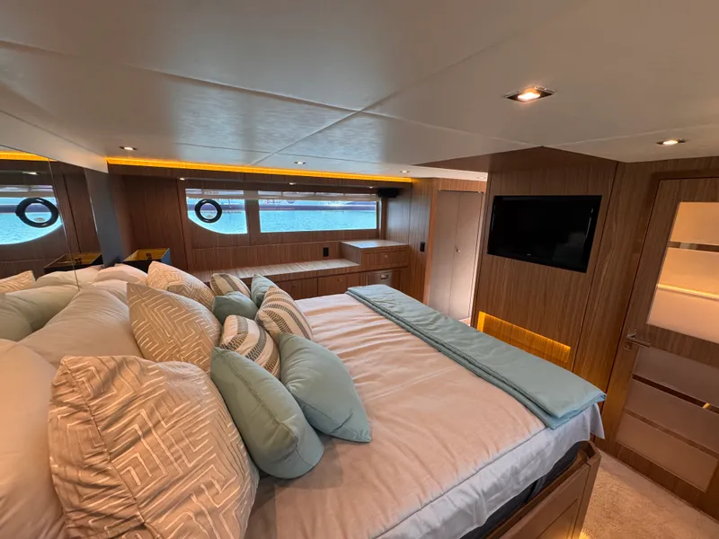 Slide: The Image of Cruisers 60 CANTIUS 2025 - 36
