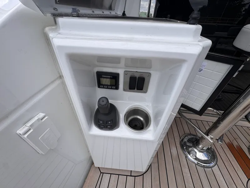 Slide: The Image of Cruisers 60 CANTIUS 2025 - 9