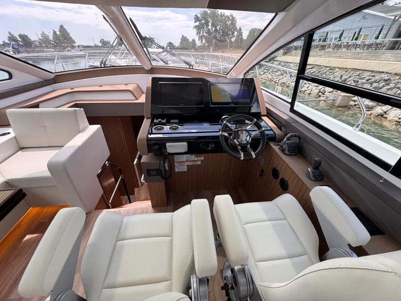 Slide: The Image of Cruisers 60 CANTIUS 2025 - 21