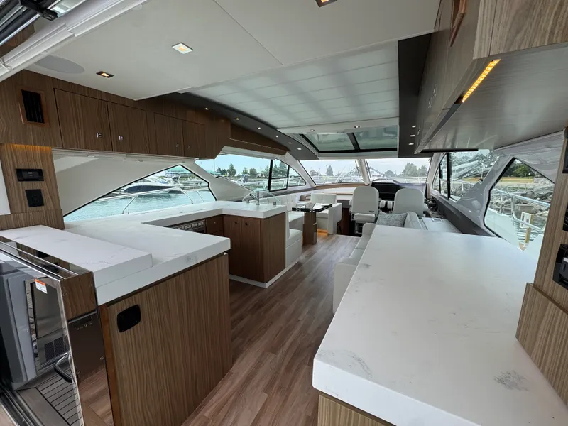 Slide: The Image of Cruisers 60 CANTIUS 2025 - 14