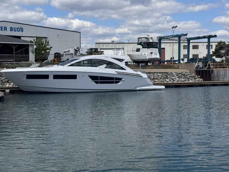 Slide: The Image of Cruisers 60 CANTIUS 2025 - 1