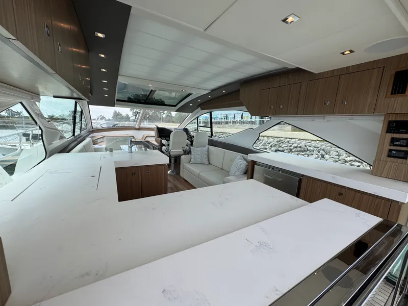 Slide: The Image of Cruisers 60 CANTIUS 2025 - 13