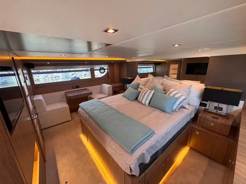 Slide: The Image of Cruisers 60 CANTIUS 2025 - 34