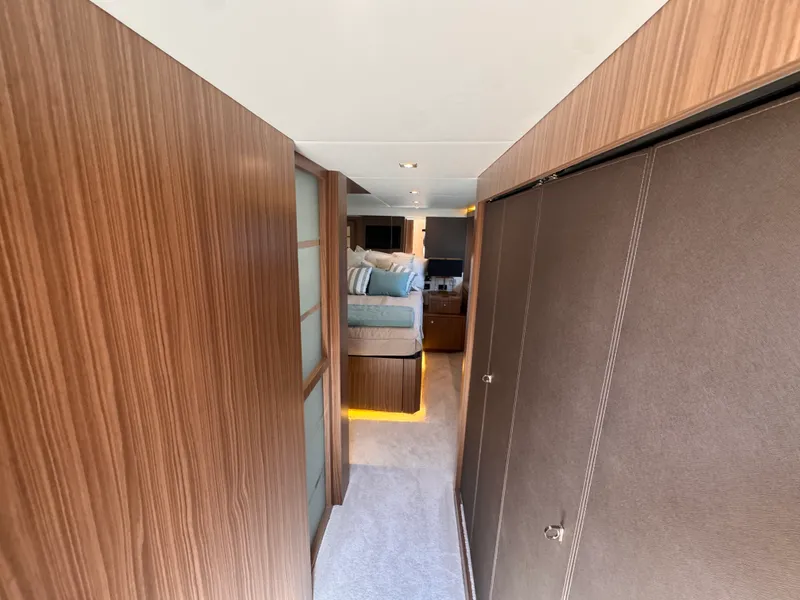 Slide: The Image of Cruisers 60 CANTIUS 2025 - 33