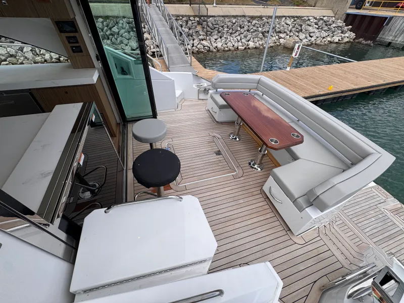 Slide: The Image of Cruisers 60 CANTIUS 2025 - 4