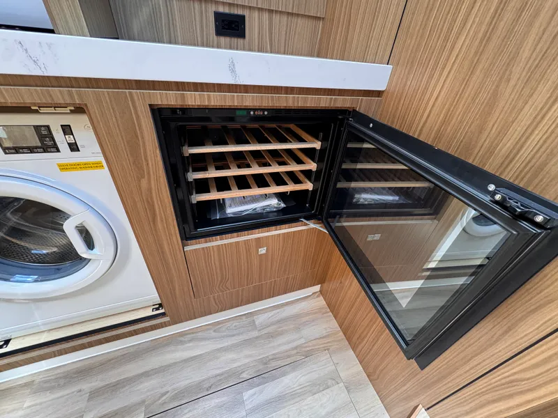 Slide: The Image of Cruisers 60 CANTIUS 2025 - 32
