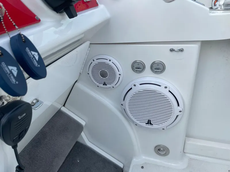 Slide: The Image of 2007 Formula 353 FASTech boat interior with speakers and control panel. - 30