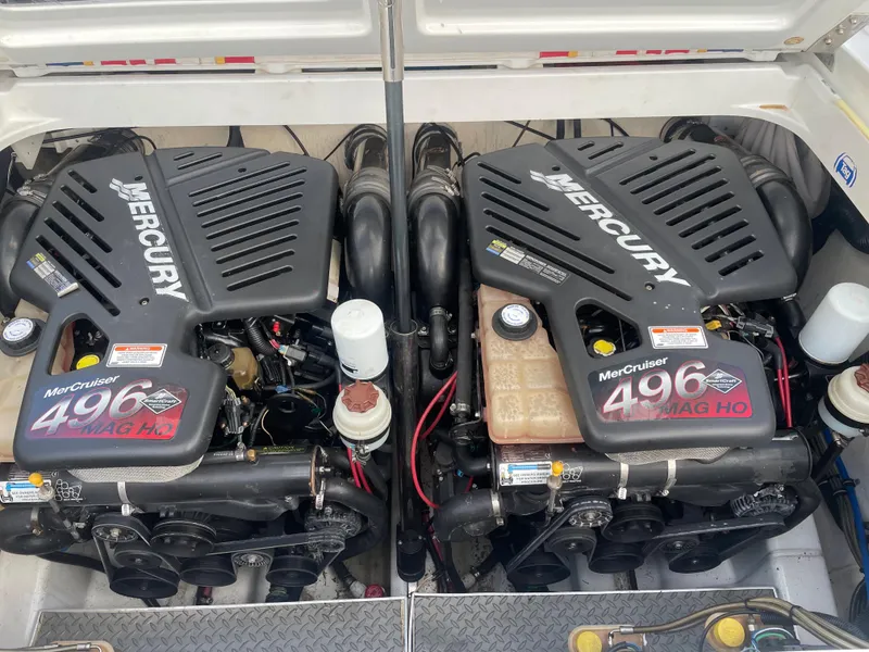 Slide: The Image of 2007 Formula 353 FASTech with twin MerCruiser 496 MAG HO engines. - 45