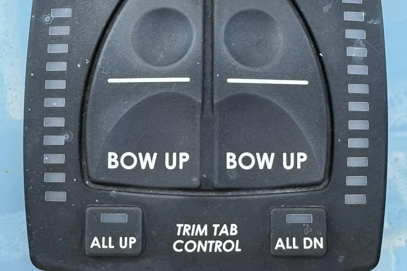 Slide: The Image of Cobia 280 Center Console 2023 - 30