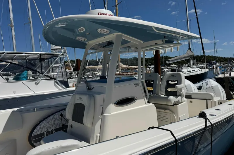 Slide: The Image of Cobia 280 Center Console 2023 - 46