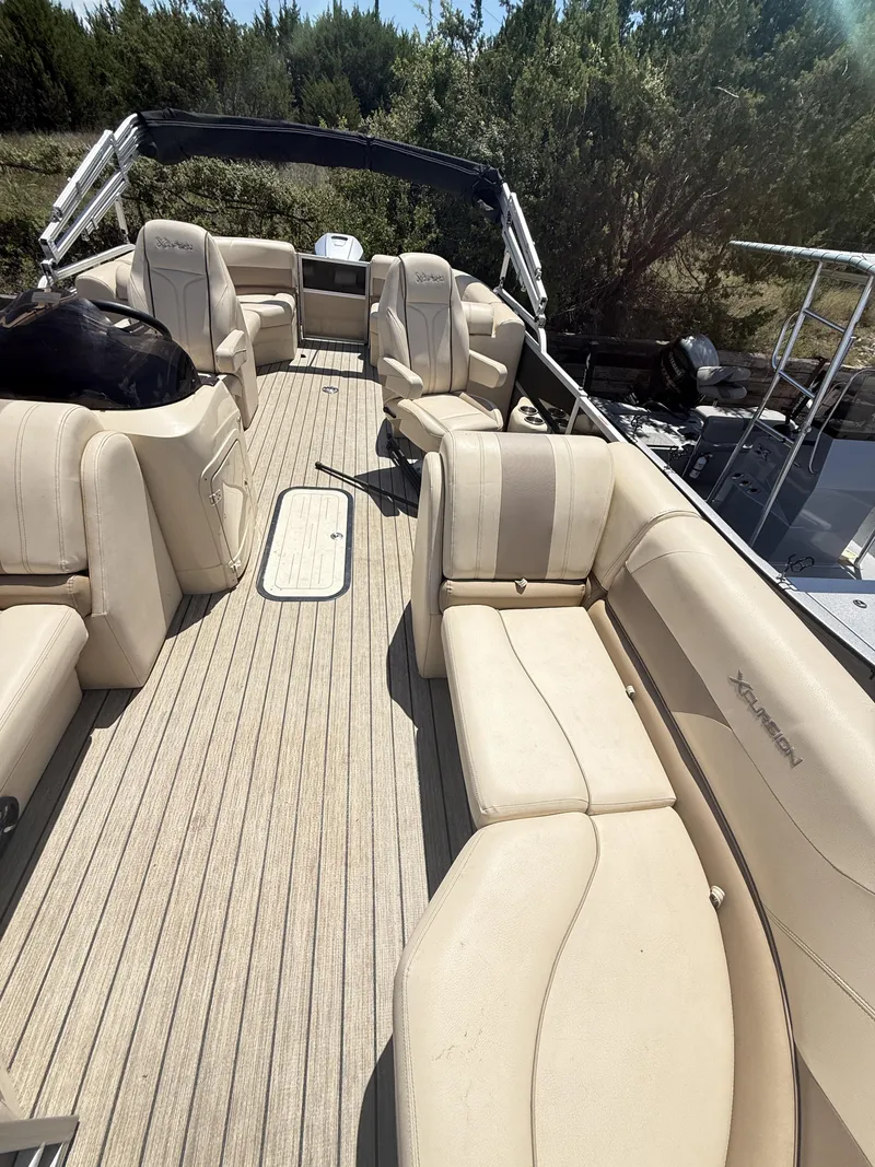 Slide: The Image of Xcursion Pontoons 223 RFX 2023 - 10