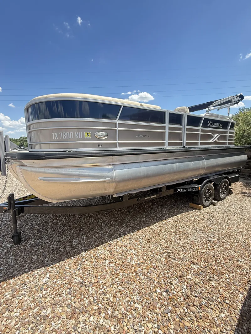 Slide: The Image of Xcursion Pontoons 223 RFX 2023 - 8