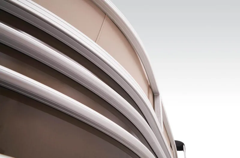 Slide: The Image of Sun Tracker SportFish 22 DLX 2023 - 21