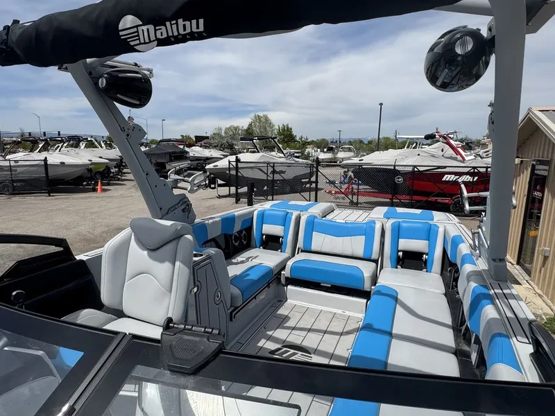 Slide: The Image of Malibu 24 MXZ 2021 - 8