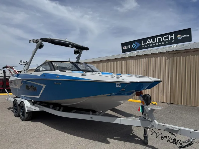 Slide: The Image of Malibu 24 MXZ 2021 - 10