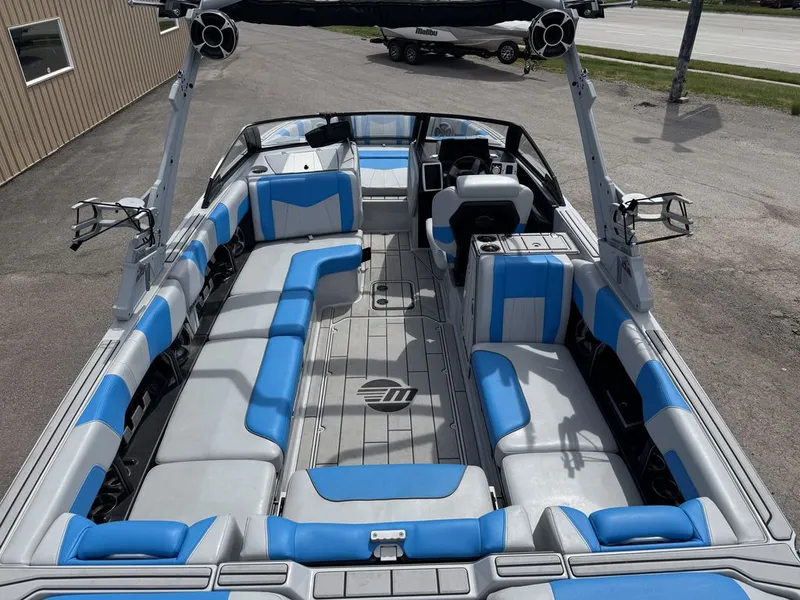 Slide: The Image of Malibu 24 MXZ 2021 - 15