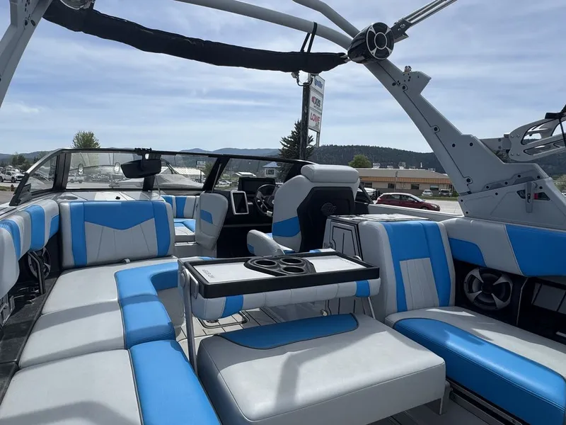 Slide: The Image of Malibu 24 MXZ 2021 - 3