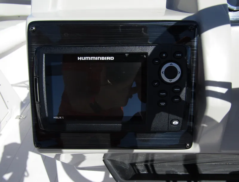 Slide: The Image of 2023 Starcraft SVX 210 OB boat with Humminbird Helix 5 fishfinder. - 21