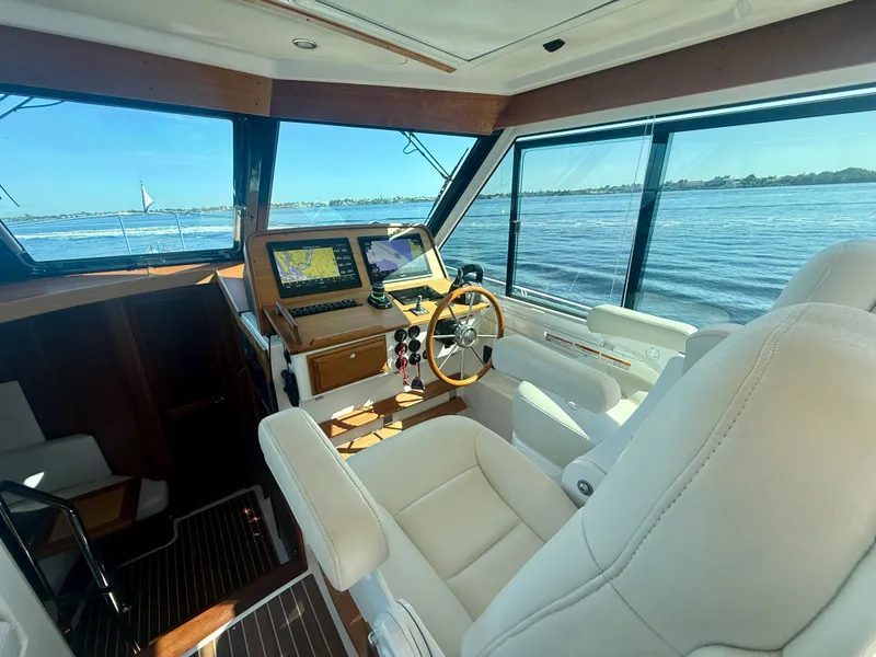 Slide: The Image of Back Cove 390 2022 - 16