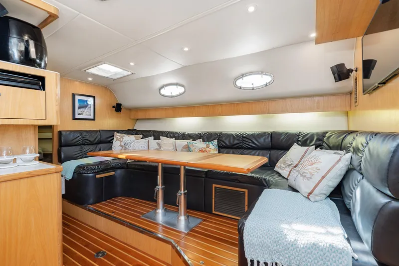 Slide: The Image of Tiara 4000 Express 1999 - 19