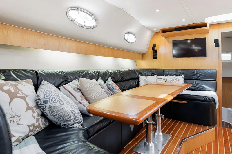 Slide: The Image of Tiara 4000 Express 1999 - 20