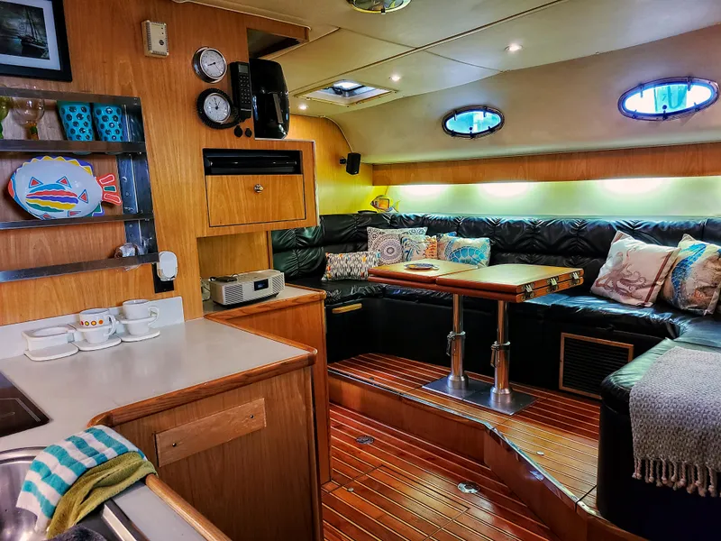 Slide: The Image of Tiara 4000 Express 1999 - 25