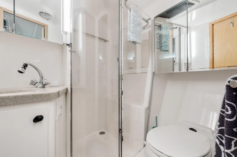 Slide: The Image of Tiara 4000 Express 1999 - 35