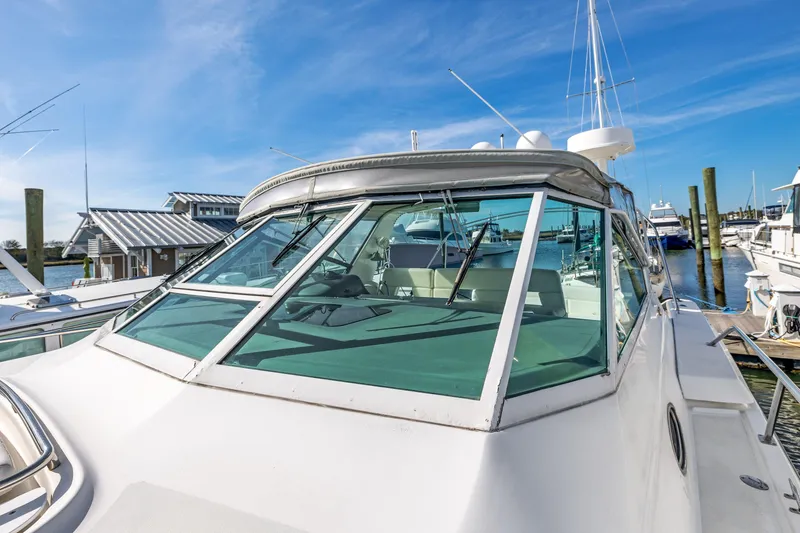 Slide: The Image of Tiara 4000 Express 1999 - 7