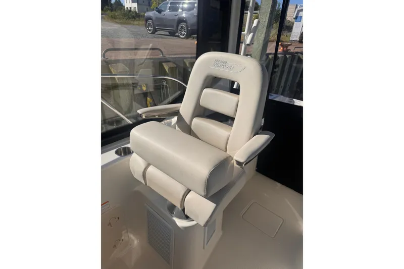 Slide: The Image of Boston Whaler 325 Conquest 2023 - 26