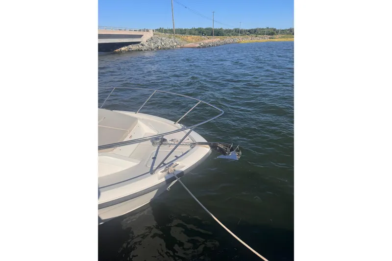Slide: The Image of Boston Whaler 325 Conquest 2023 - 16