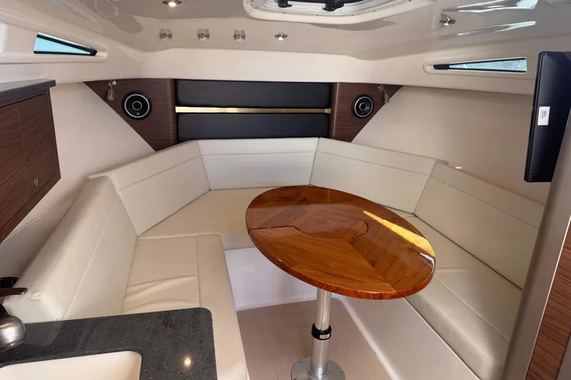 Slide: The Image of Boston Whaler 325 Conquest 2023 - 33