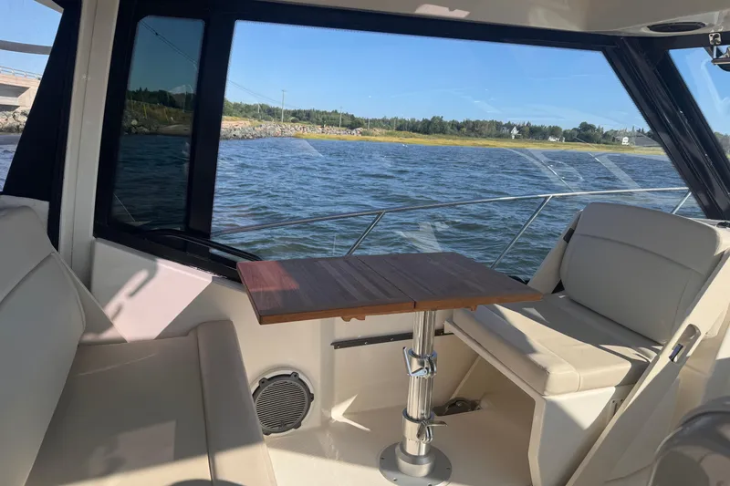 Slide: The Image of Boston Whaler 325 Conquest 2023 - 18