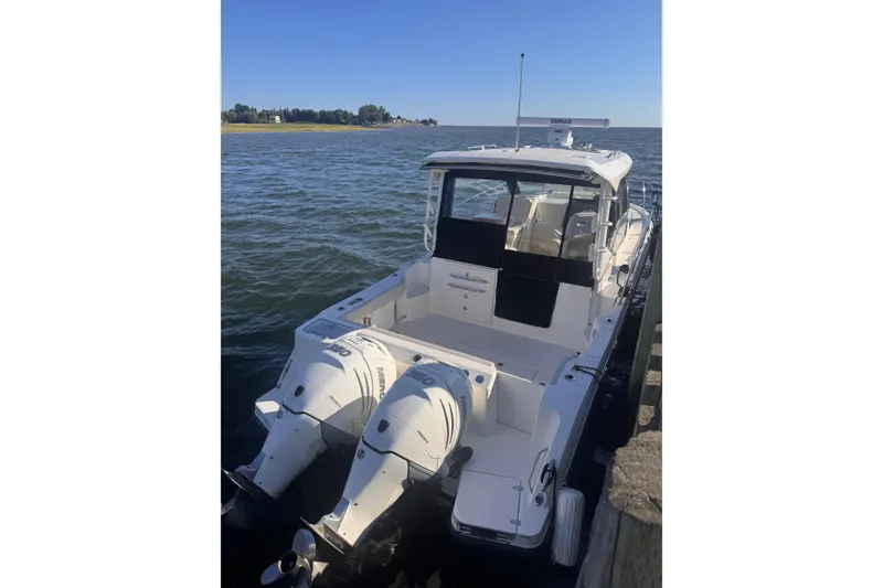 Slide: The Image of Boston Whaler 325 Conquest 2023 - 11