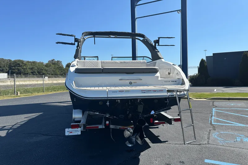 Slide: The Image of Sea Ray SDX 250 Surf 2026 - 1