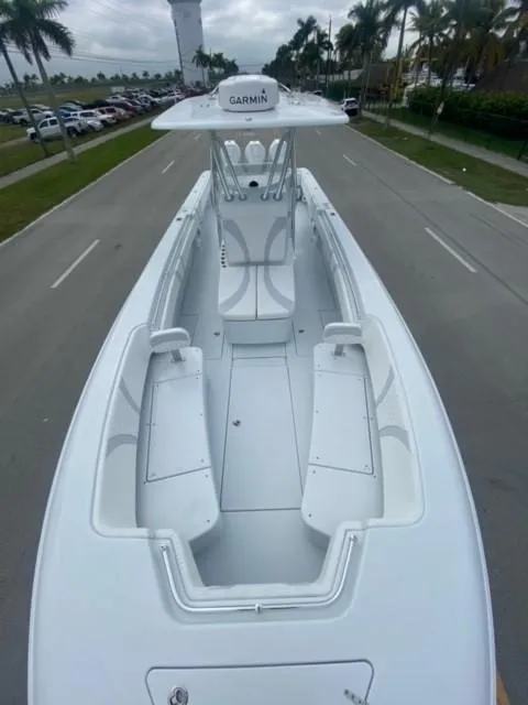 Slide: The Image of 2025 Contender 35 ST boat with spacious deck and modern design. - 4