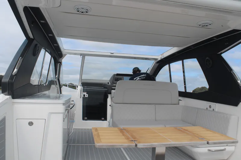 Slide: The Image of Schaefer 375 2024 - 31