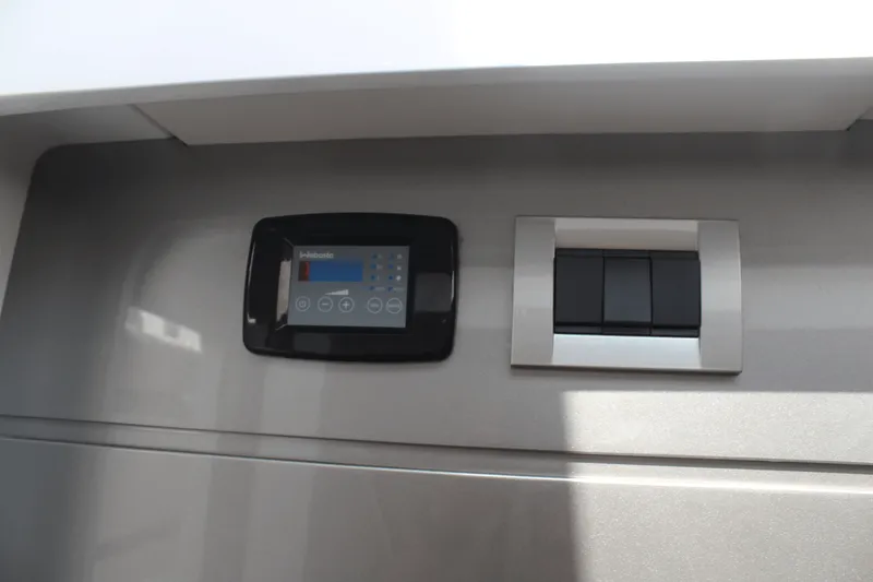 Slide: The Image of Schaefer 375 2024 - 48