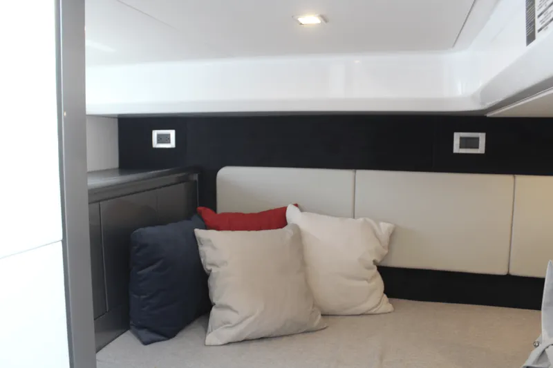 Slide: The Image of Schaefer 375 2024 - 56