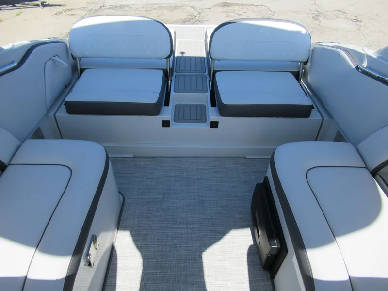 Slide: The Image of Crownline Boats E305 2022 - 14