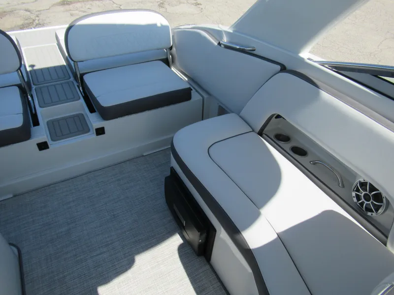 Slide: The Image of Crownline Boats E305 2022 - 8