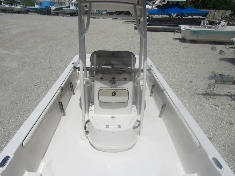 Slide: The Image of 2022 Carolina Skiff 21 LS boat interior with center console and seating. - 20