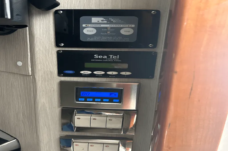 Slide: The Image of Bertram 45C 2008 - 13