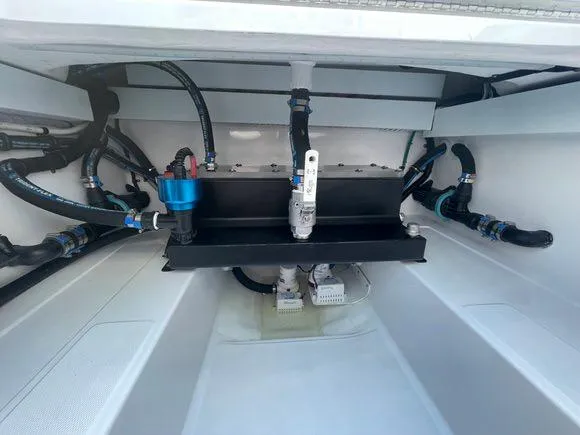 Slide: The Image of Mag Bay 43 Center Console 2027 - 77